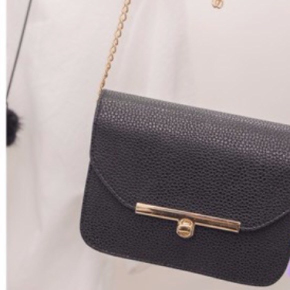 🆕 Poppy Crossbody Bag - Blk with Gold Chain - Picture 6 of 8